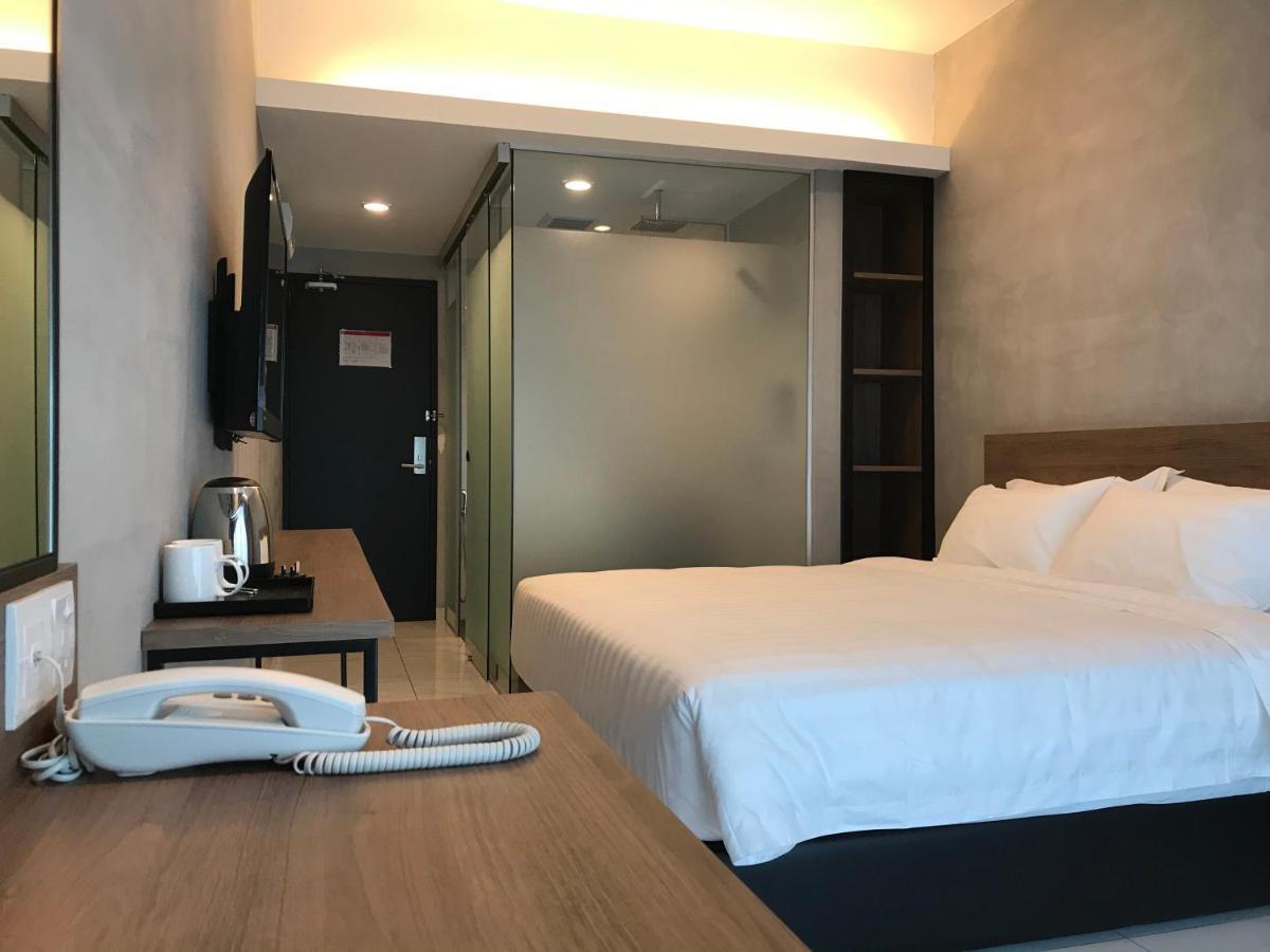 Dandelion Inn Simpang Pulai Buitenkant foto
